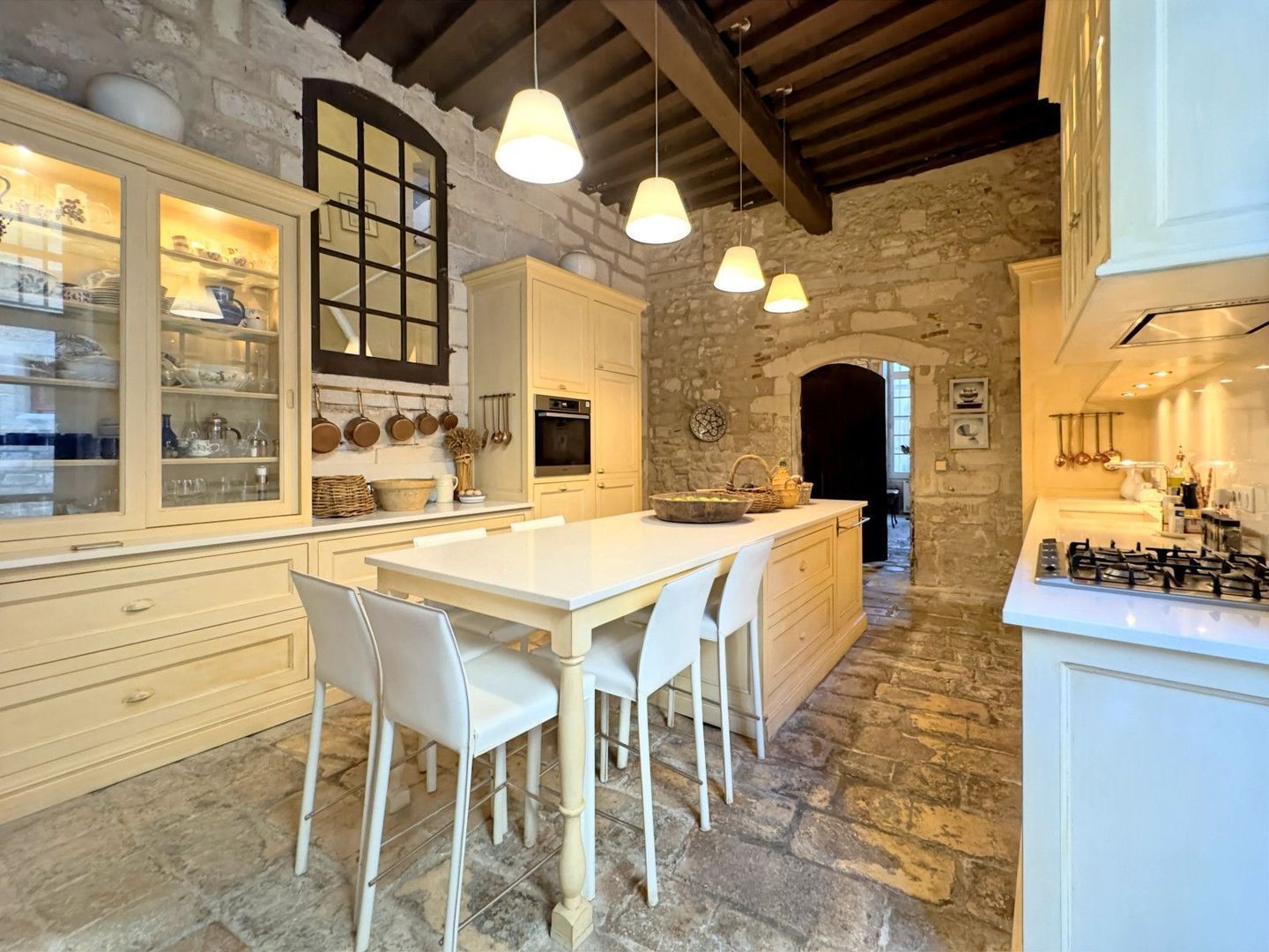 1 Place Joseph Hilaire, Saint-Rémy-de-Provence foto-3