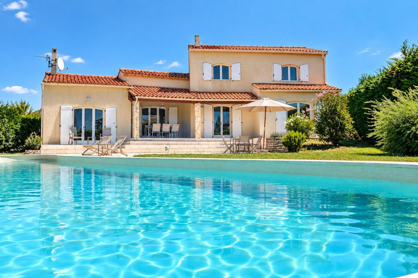 Saint-Hilaire-de-Brethmas, Saint-Hilaire-de-Brethmas foto-0