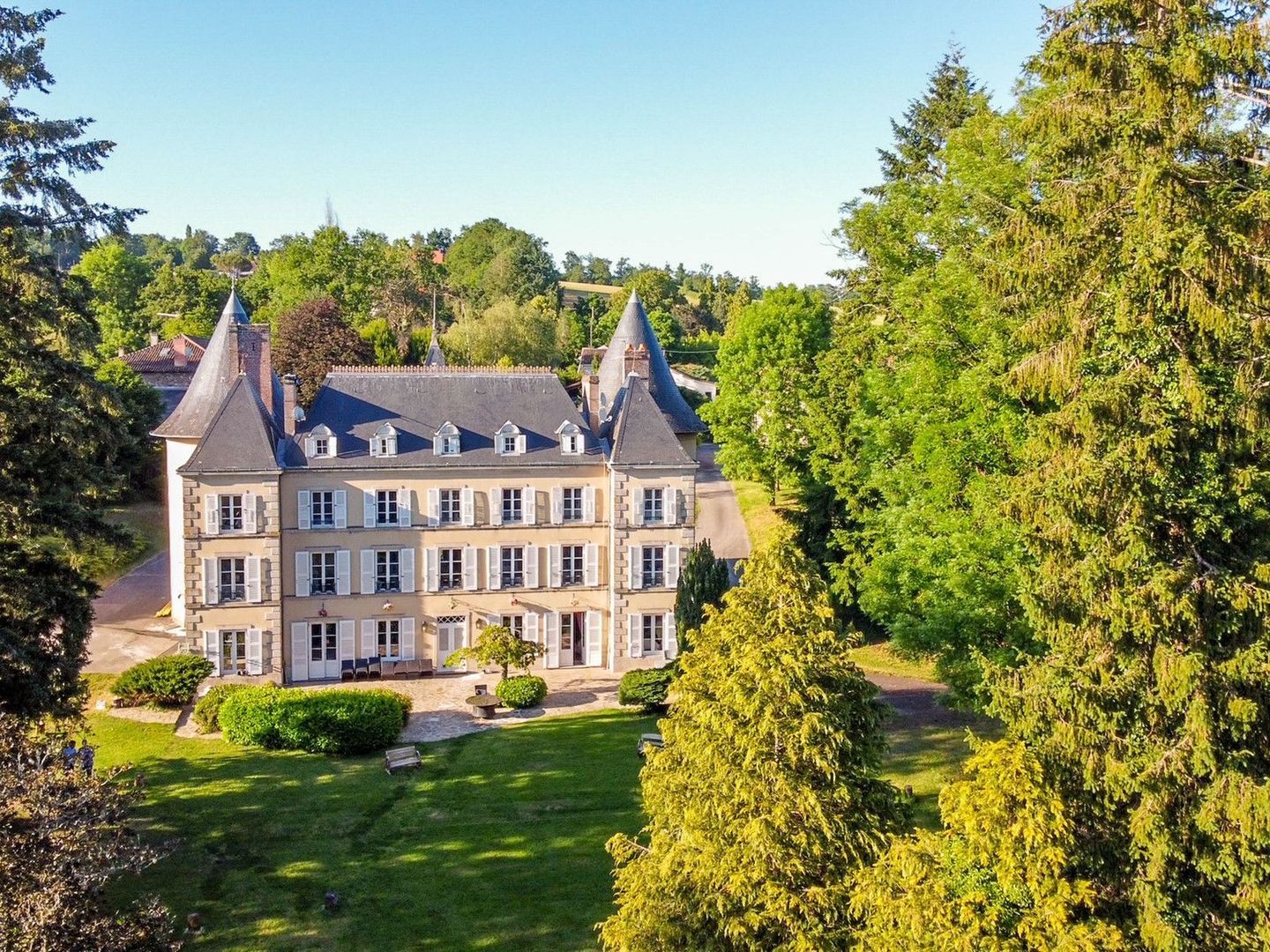 Allée Du Château, Saint-Hilaire-Bonneval foto-1