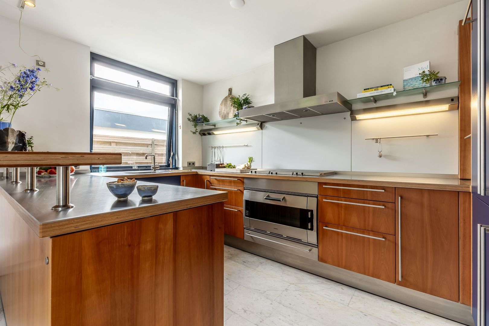 Notaris L P vd Blinkln 30, Brielle foto-3