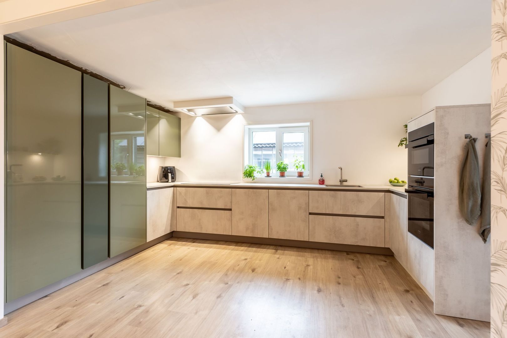 Middelweg 10, Rockanje foto-3