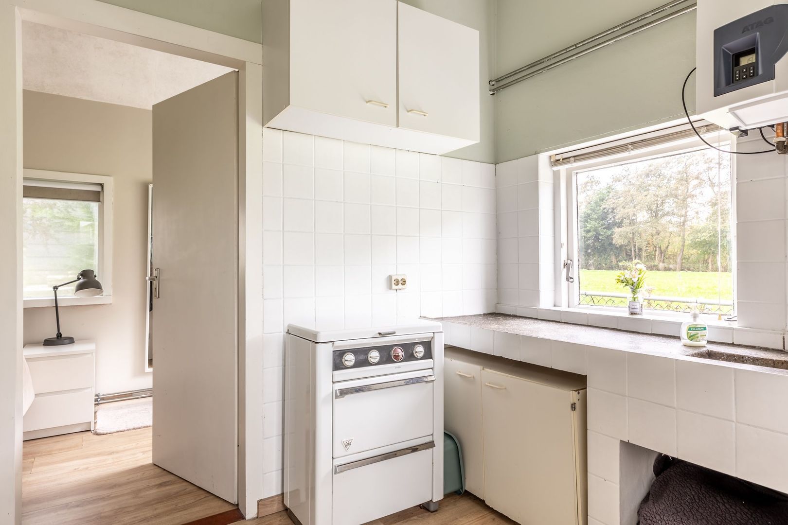 Middelweg 10, Rockanje foto-41