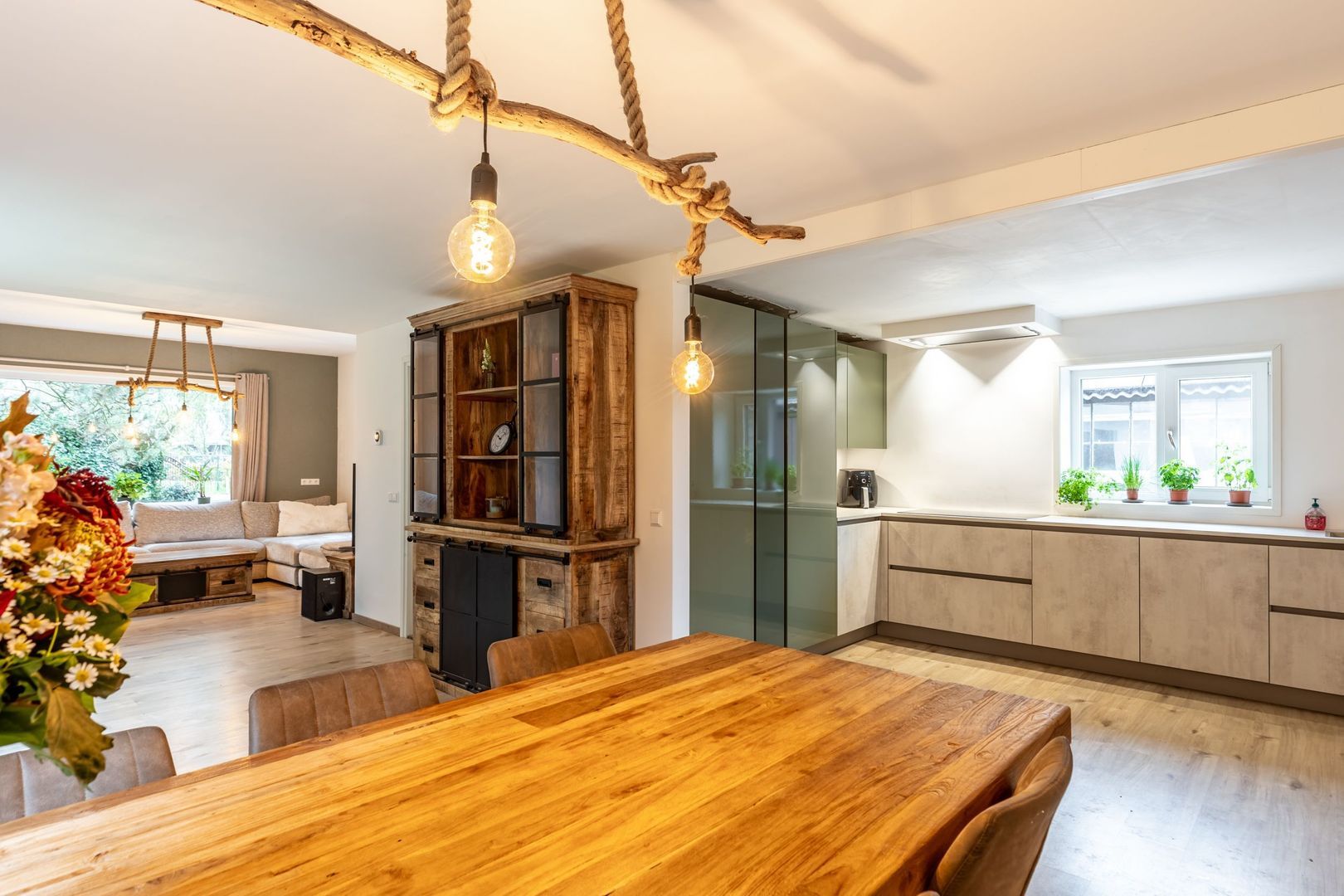 Middelweg 10, Rockanje foto-20