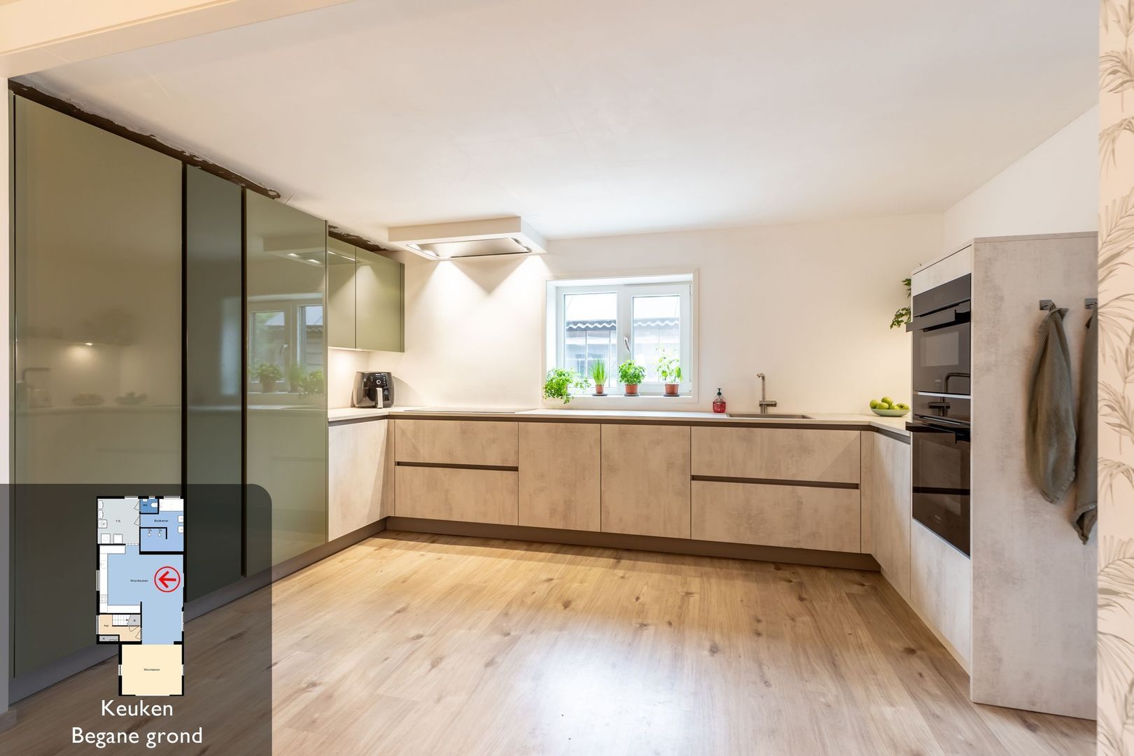 Middelweg 10, Rockanje foto-11