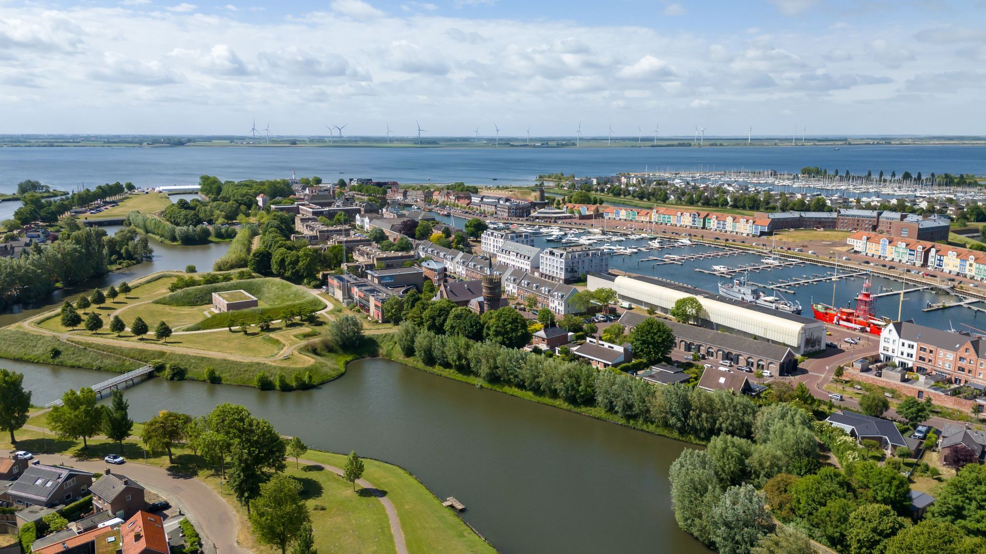 Opzoomerlaan 116, Hellevoetsluis foto-4