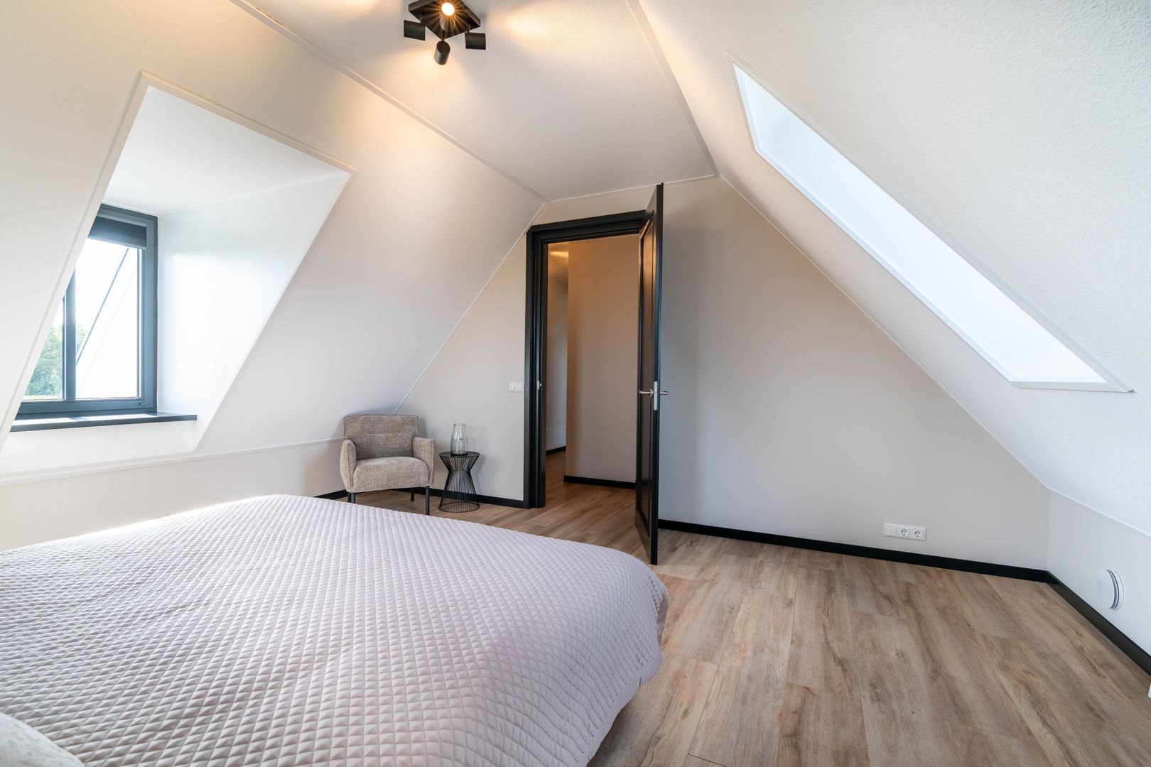 Slikveld 8, Rockanje foto-39