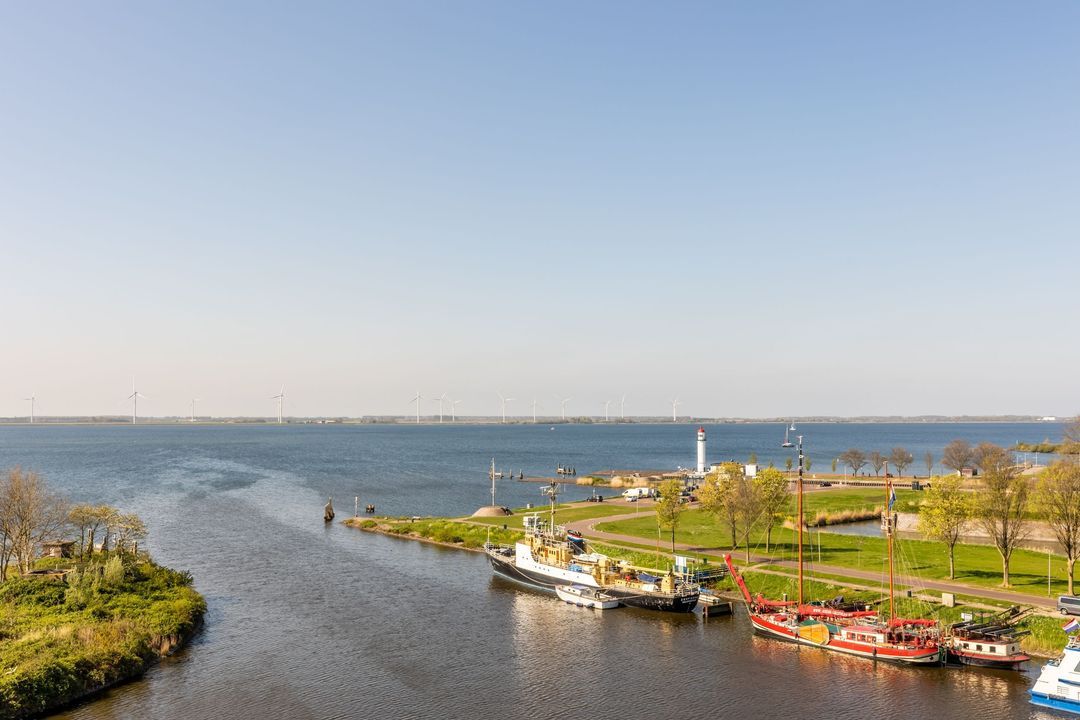 Stationsplein 202, Hellevoetsluis foto-2