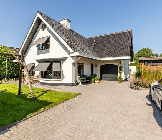 Egelantierlaan 4, Oostvoorne