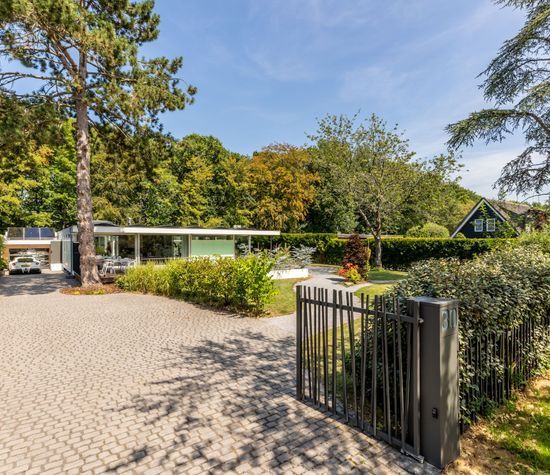 Parnassialaan 30, Oostvoorne
