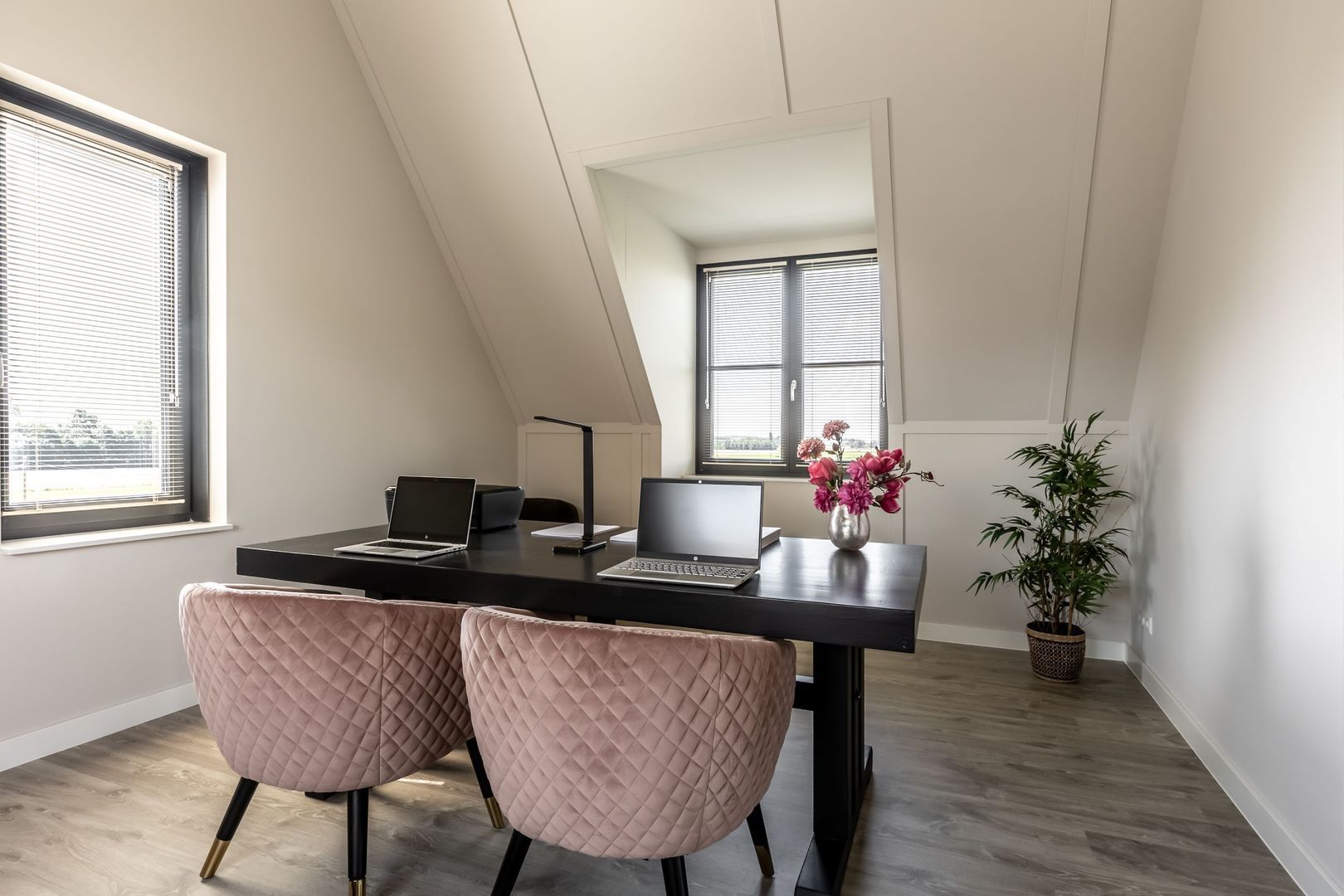 Bijenkorf 25, Moordrecht foto-37