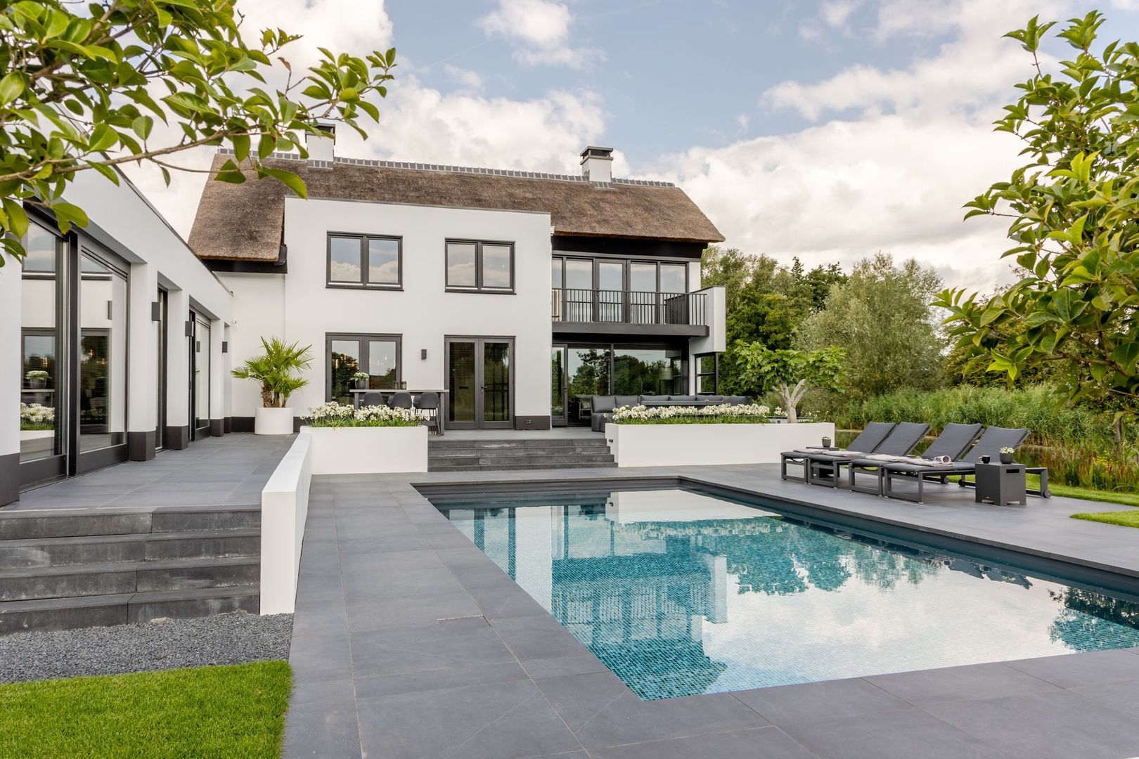 Binnenmaasoever 14, Maasdam foto-1