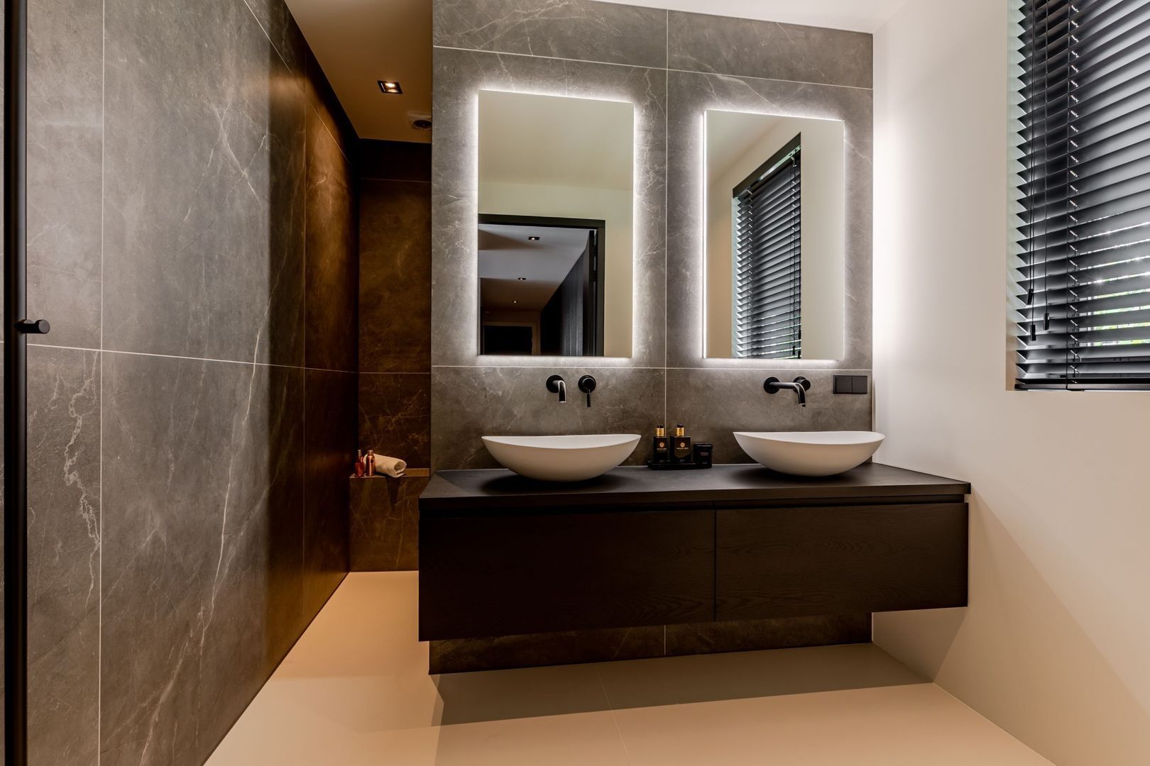 Binnenmaasoever 14, Maasdam foto-34