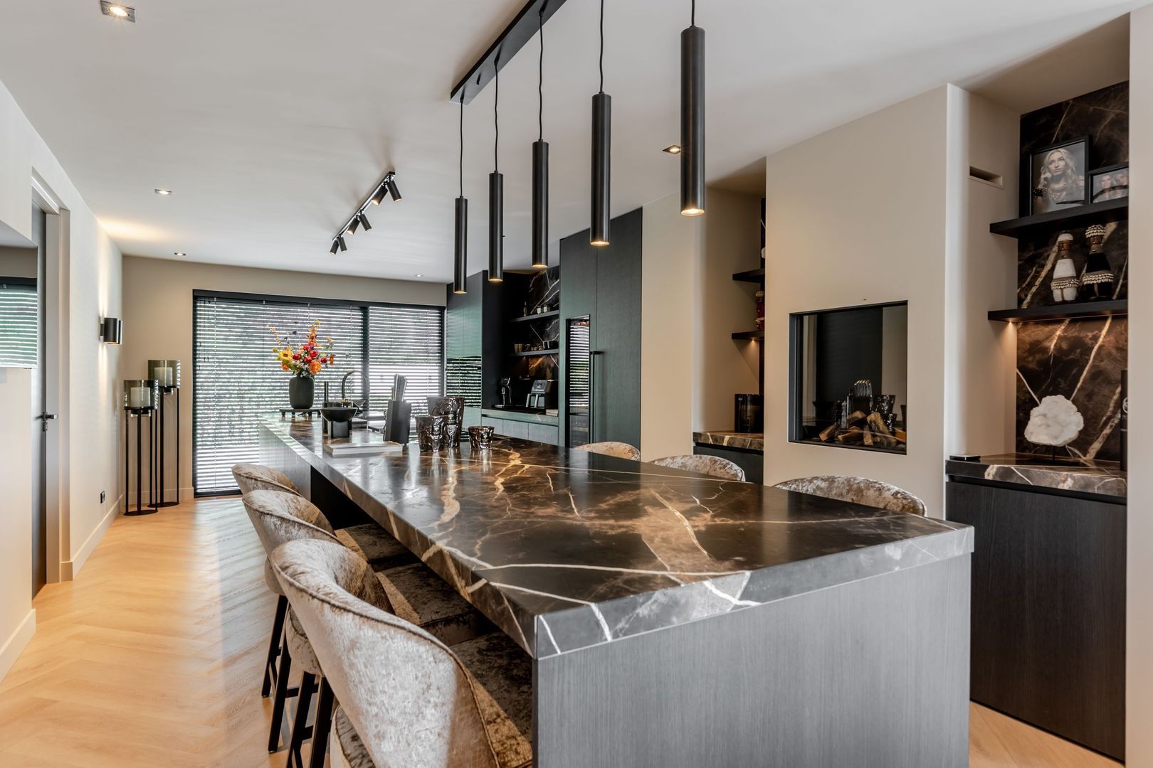 Binnenmaasoever 14, Maasdam foto-12