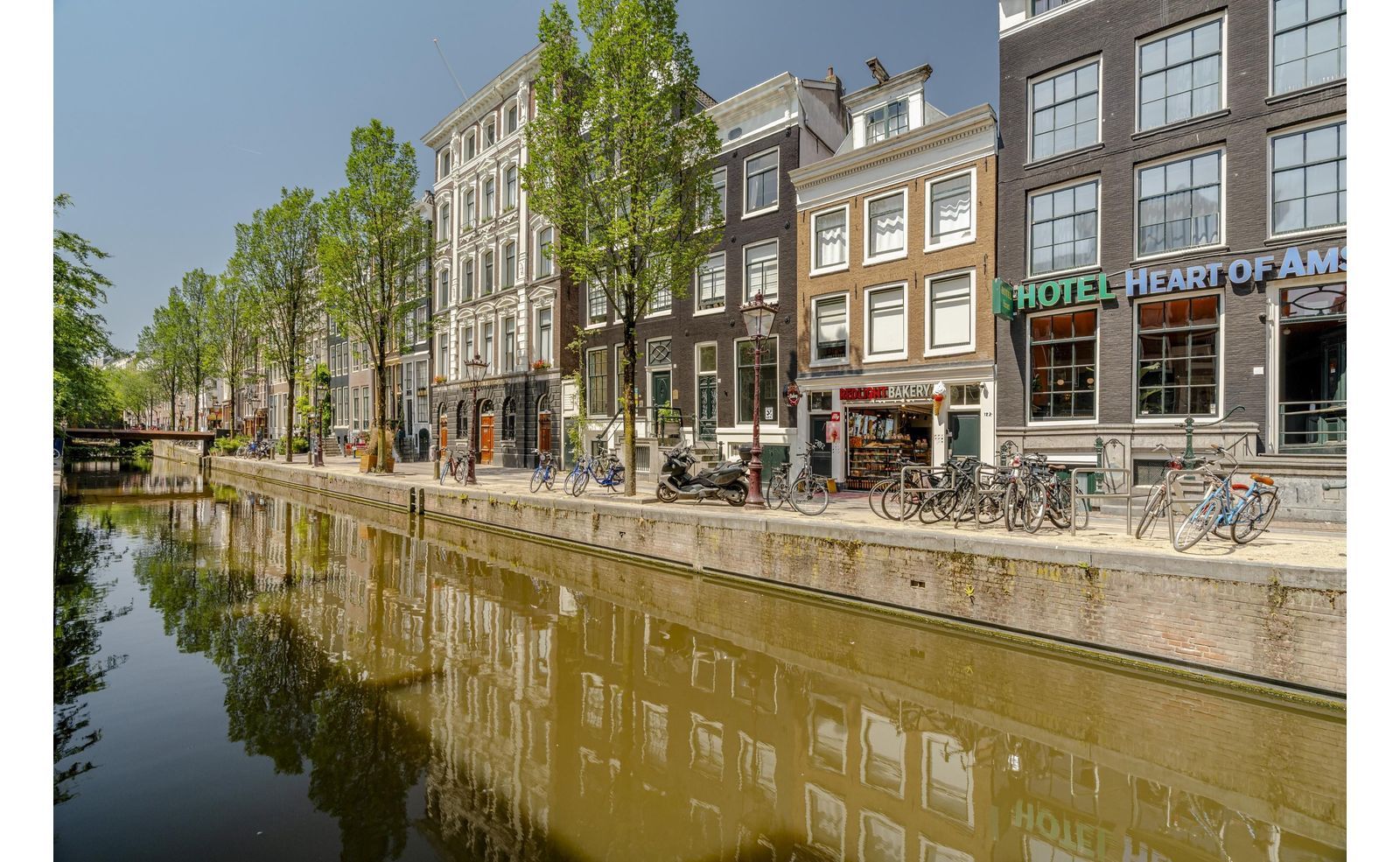 Oudezijds Achterburgwal 124, Amsterdam foto-33