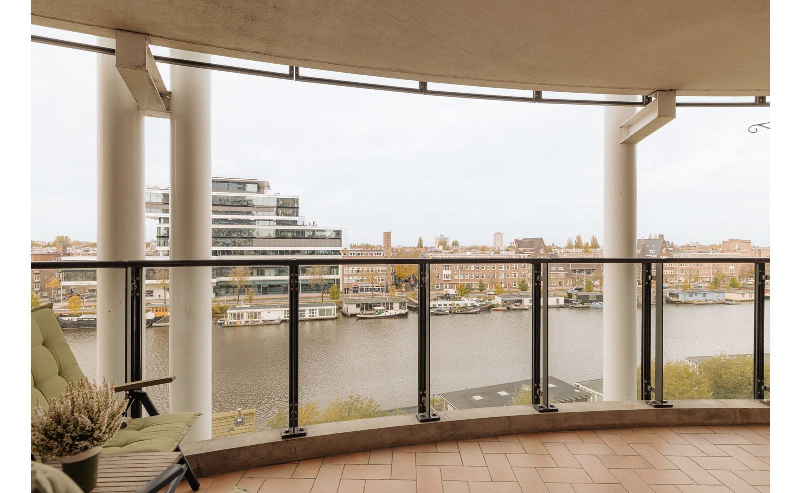 Omval 114, Amsterdam foto-1