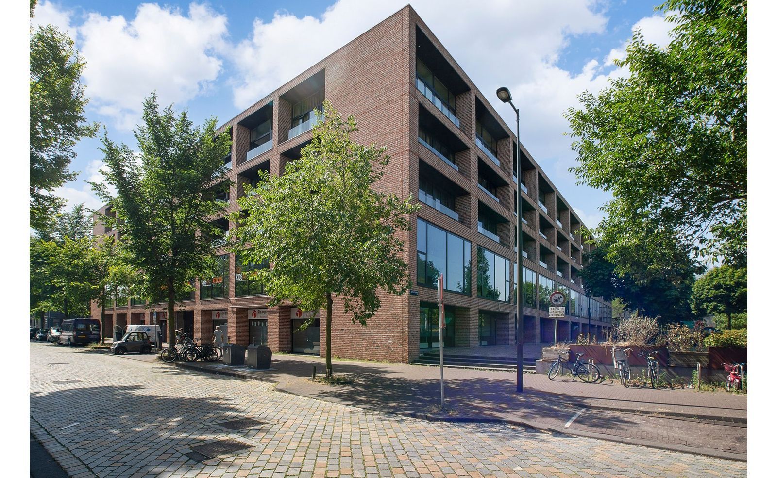 Erich Salomonstraat 124, Amsterdam foto-0