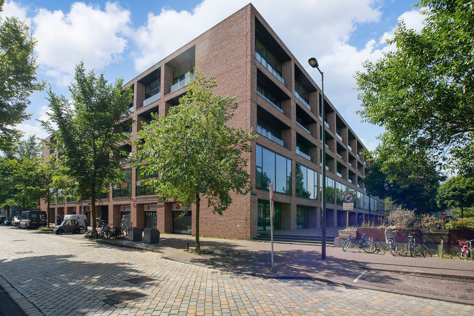 Erich Salomonstraat 124, Amsterdam foto-0