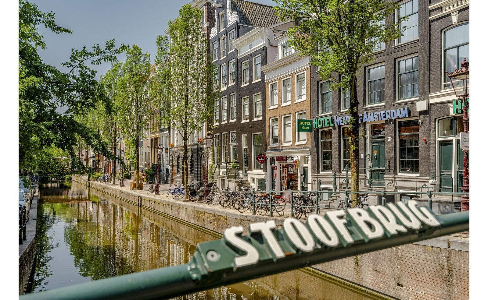 Oudezijds Achterburgwal 124, Amsterdam foto-26