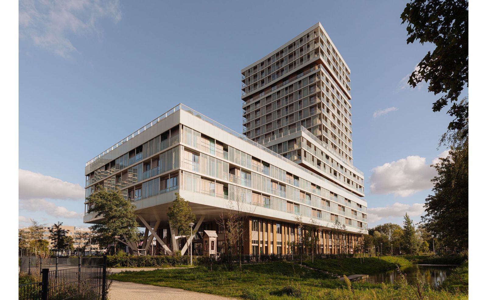 Heathrowstraat 386, Amsterdam foto-0