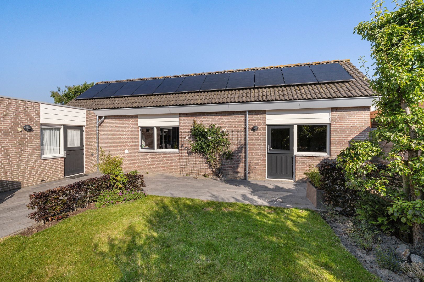 Narcissenpad 69, Stellendam foto-52