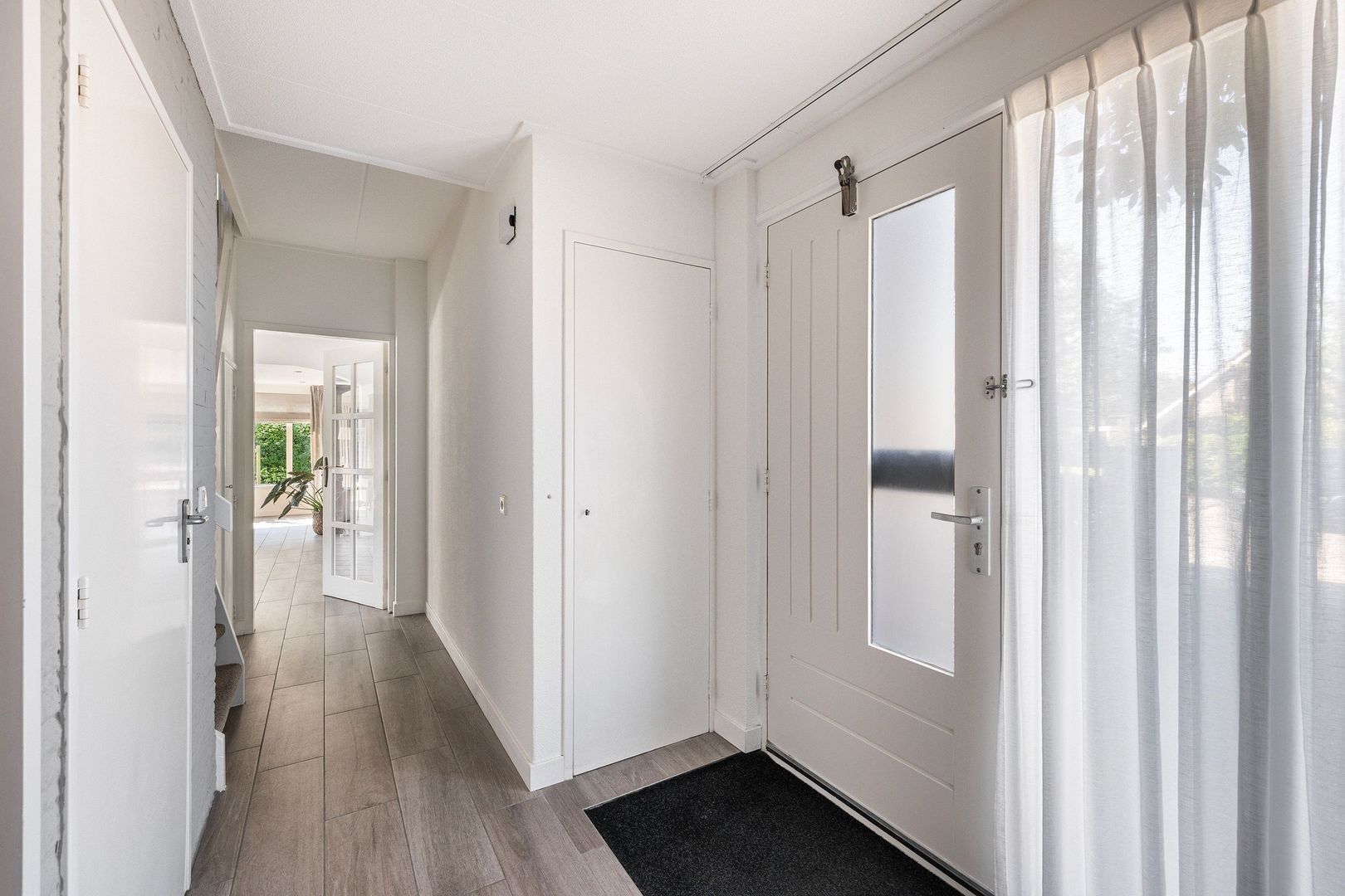 Narcissenpad 69, Stellendam foto-3