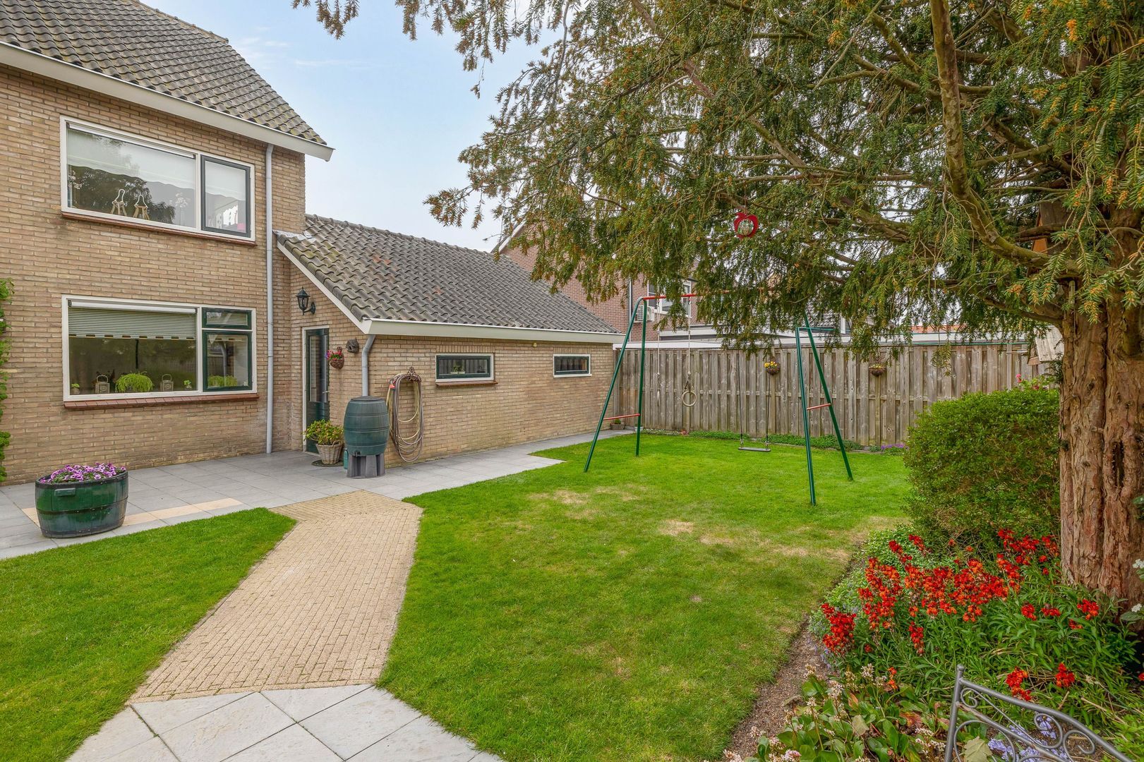 Irenelaan 4, Dirksland foto-36