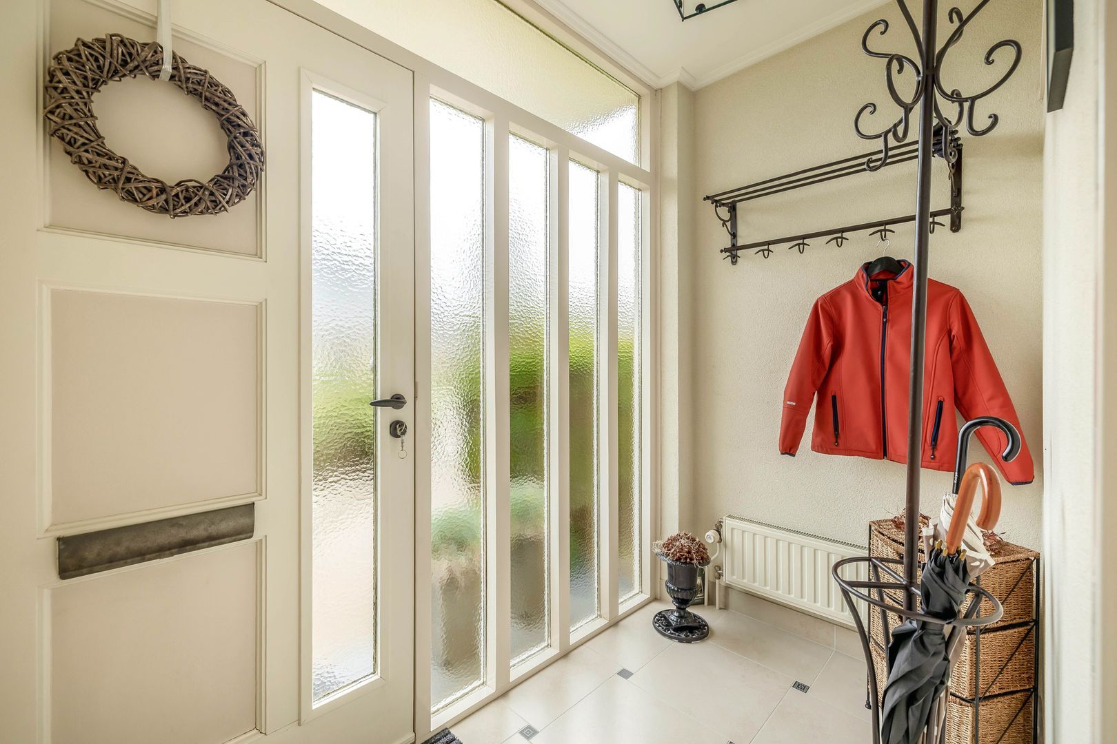 Irenelaan 4, Dirksland foto-6