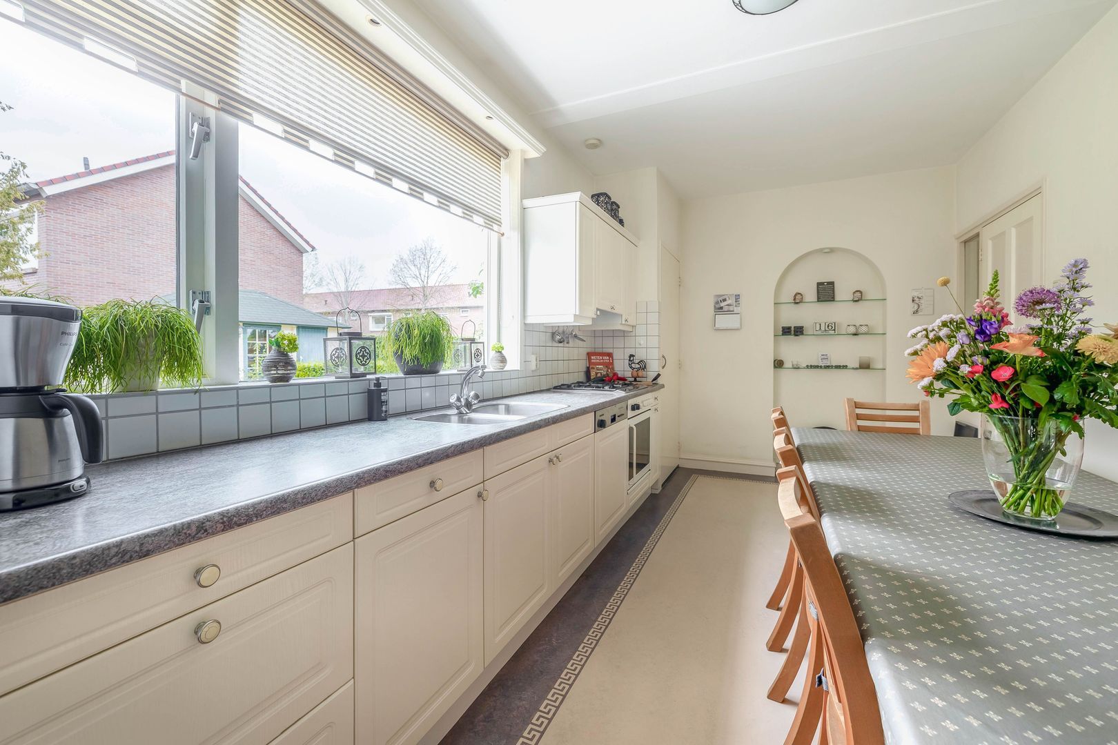 Irenelaan 4, Dirksland foto-15