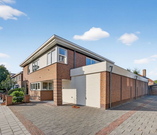 Burgemeester Mijslaan 4, Middelharnis