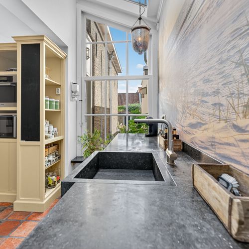 Voorstraat 20, Sommelsdijk foto-1