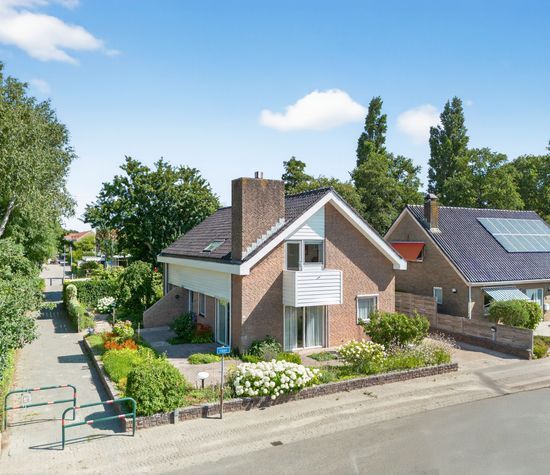 Kluut 38, Sommelsdijk