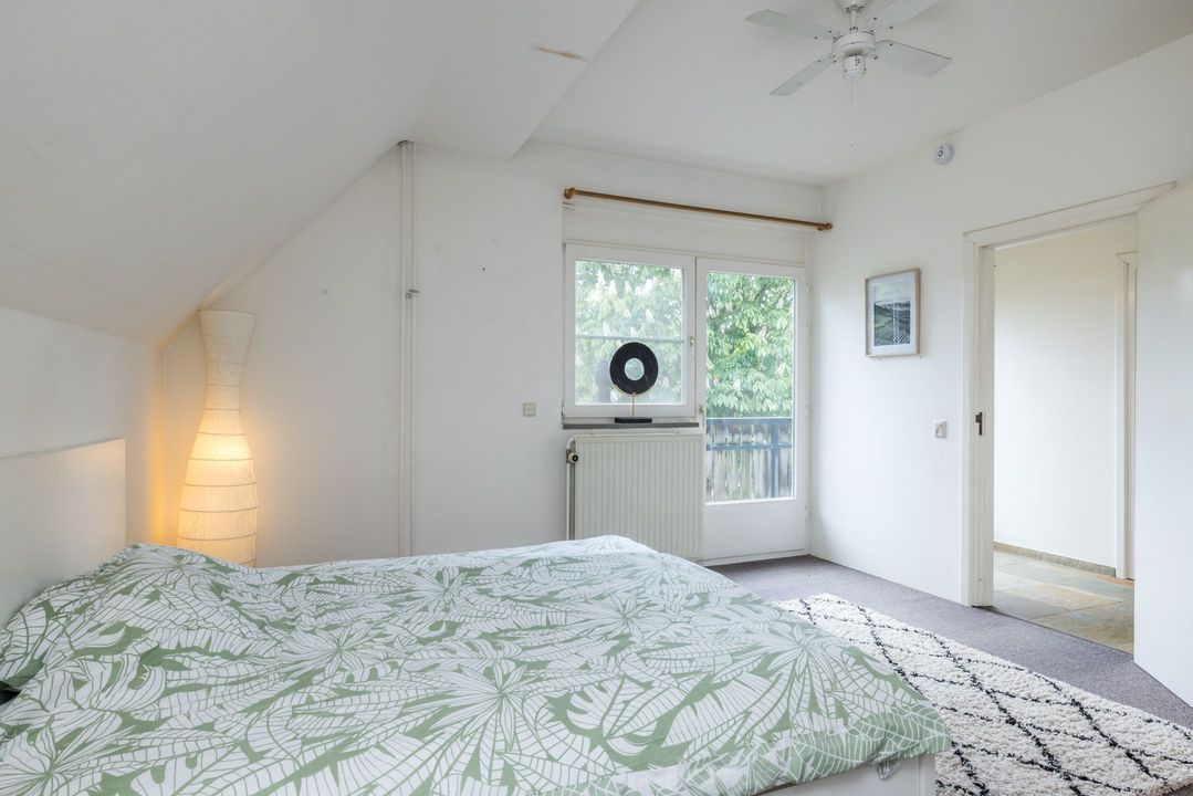 Ruscher 1 image thumbs 1