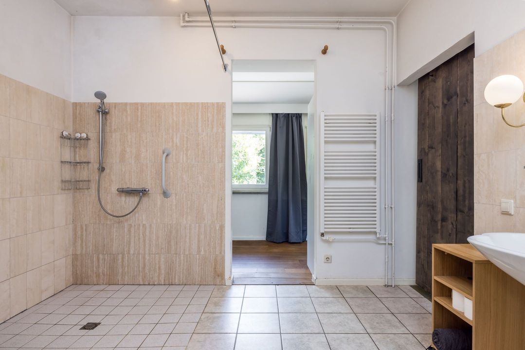 Ruscher 1 image thumbs 1