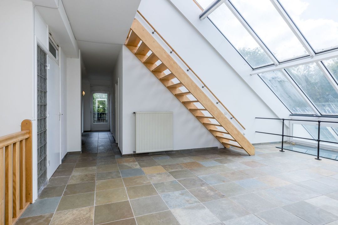 Ruscher 1 image thumbs 1