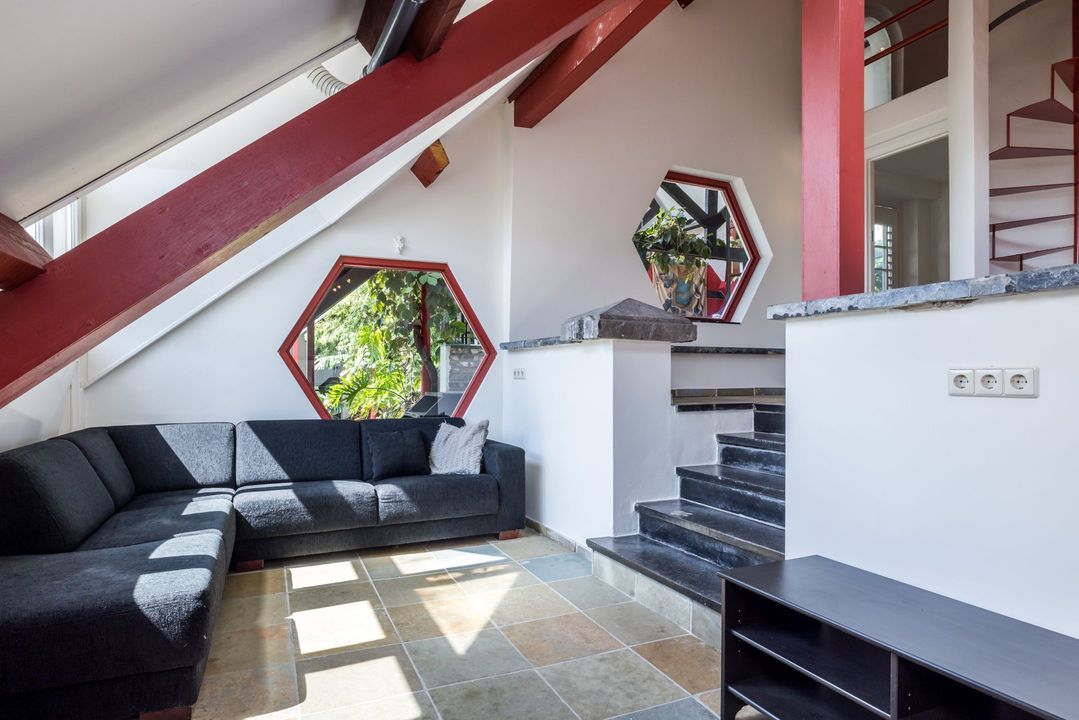 Ruscher 1 image thumbs 1