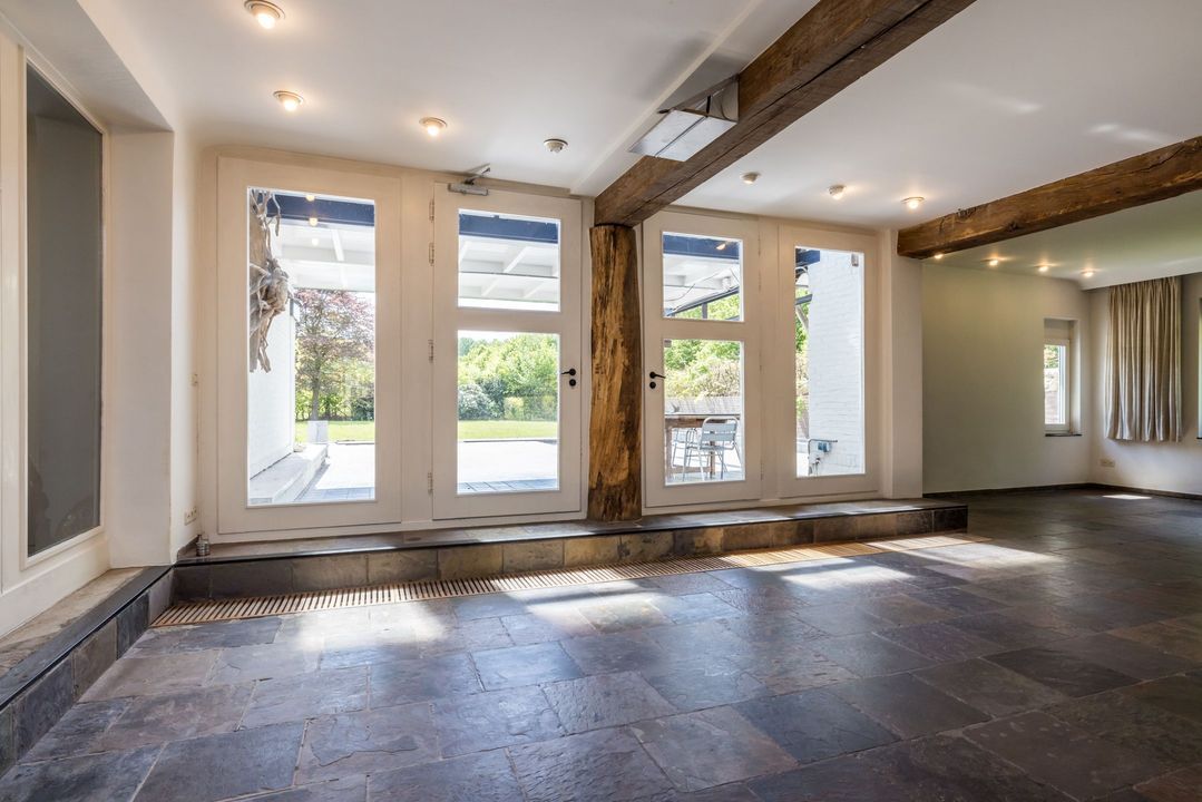 Ruscher 1 image thumbs 1