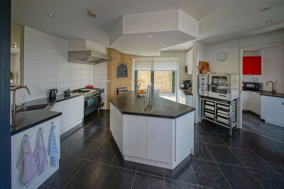 Raar 49 b image thumbs 1