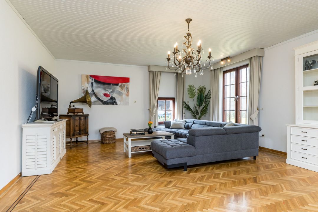 Achter de Kerk 4 image thumbs 1