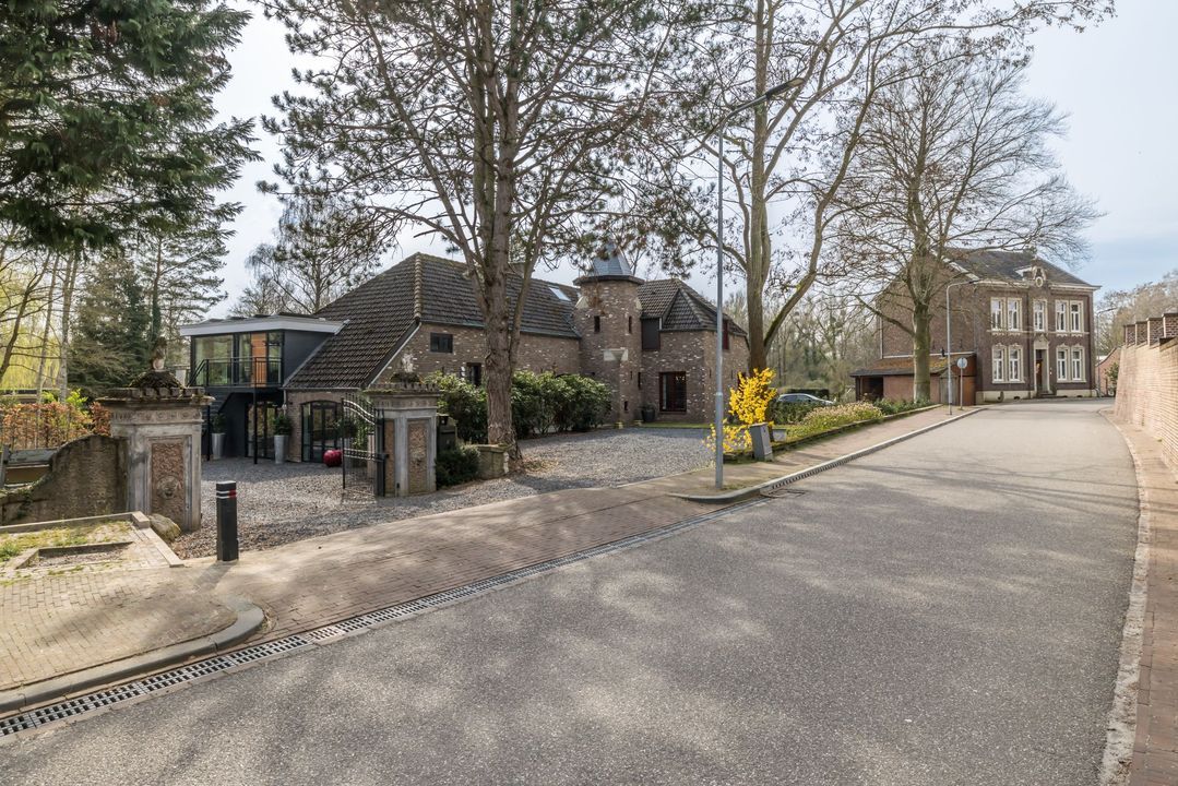 Achter de Kerk 4 image thumbs 1