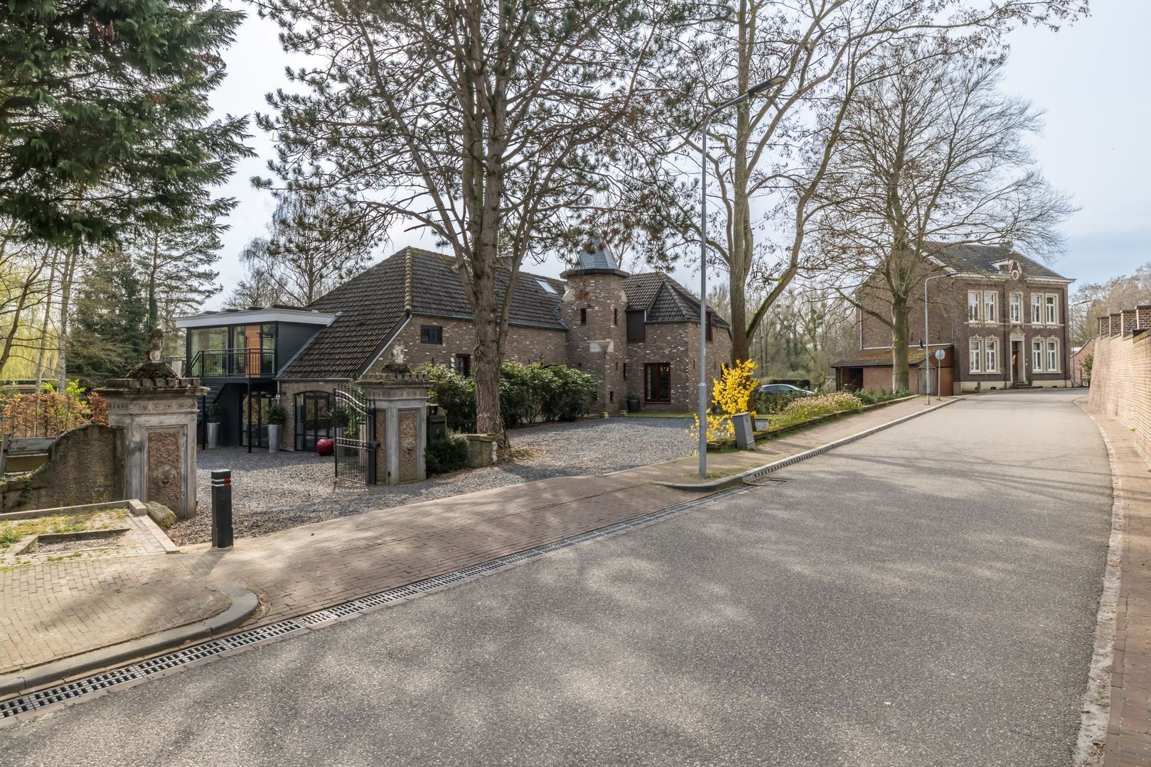 Achter de Kerk 4 image 1