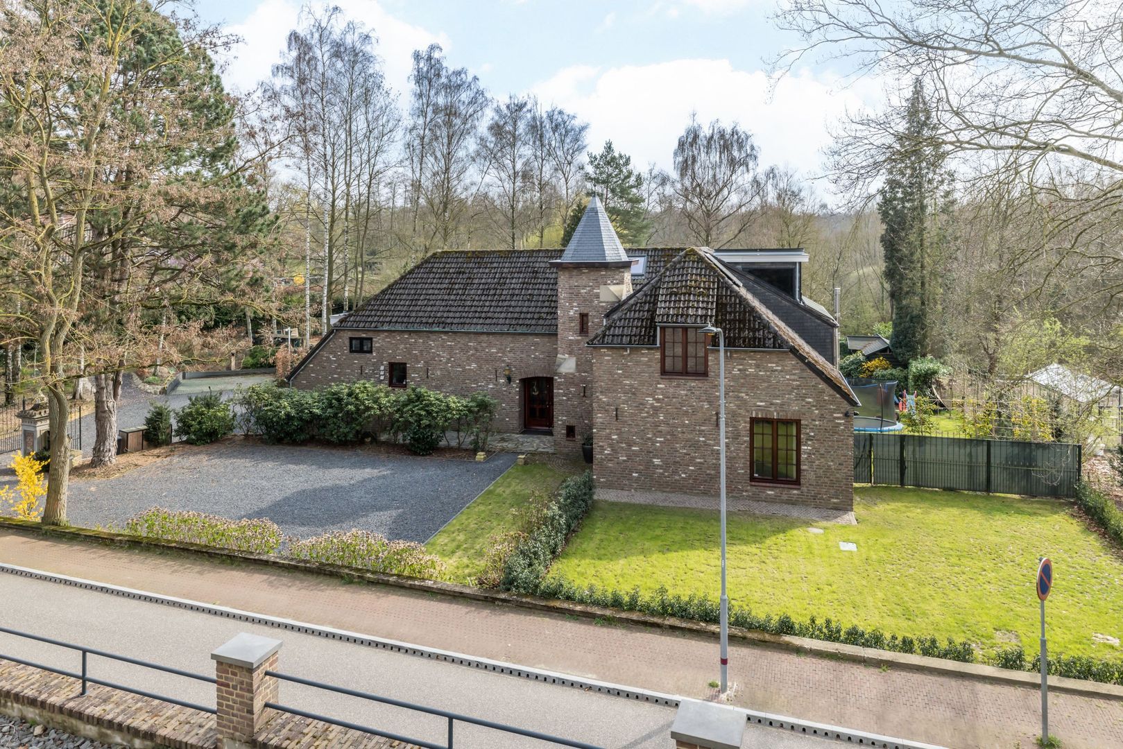 Achter de Kerk 4 image 1