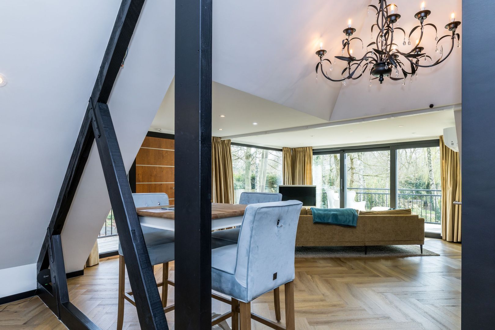 Achter de Kerk 4 image 1