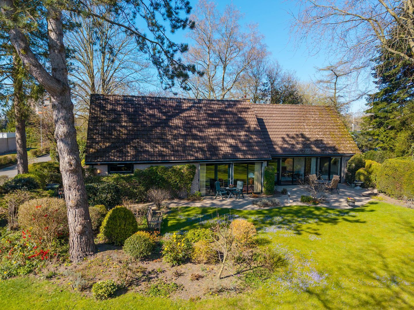 Van der Waalsweg 2, Haren GN foto-1