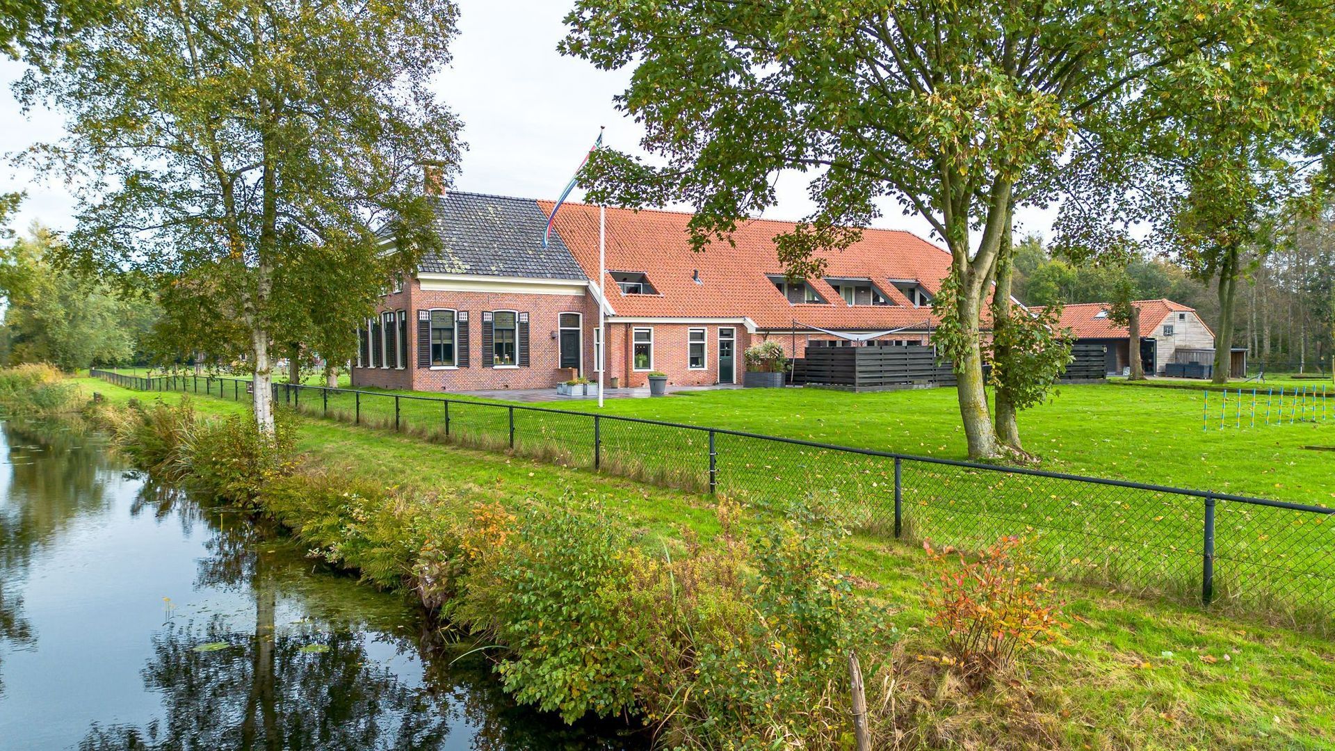 Borgercompagnie 245, Borgercompagnie foto-1