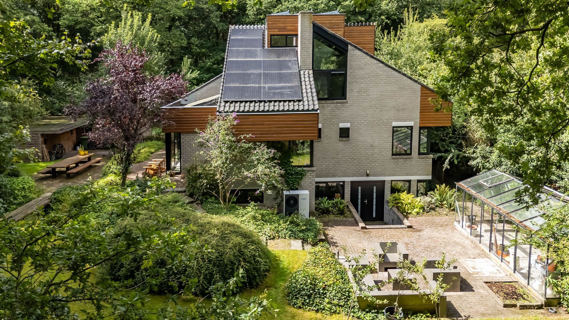 van Mentadalaan 21, Rolde foto-4