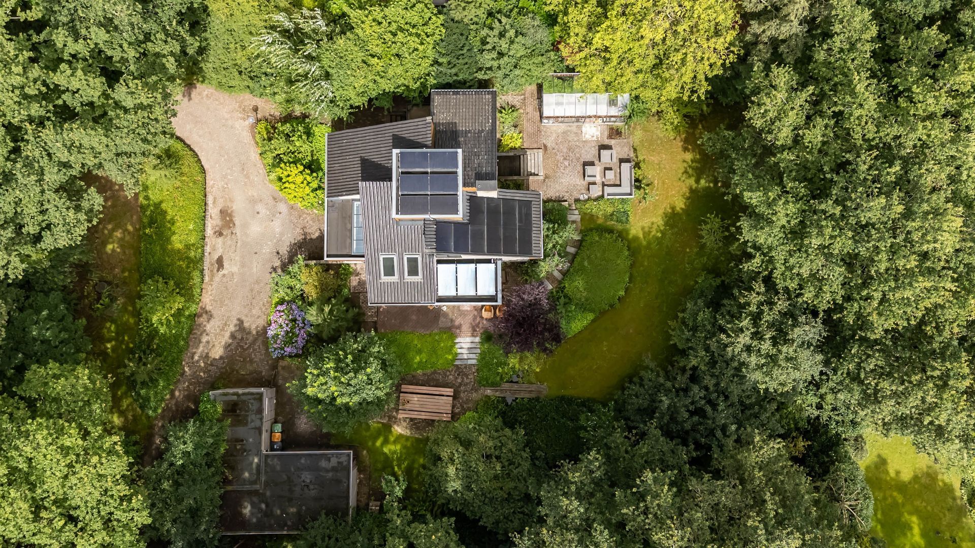 van Mentadalaan 21, Rolde foto-6