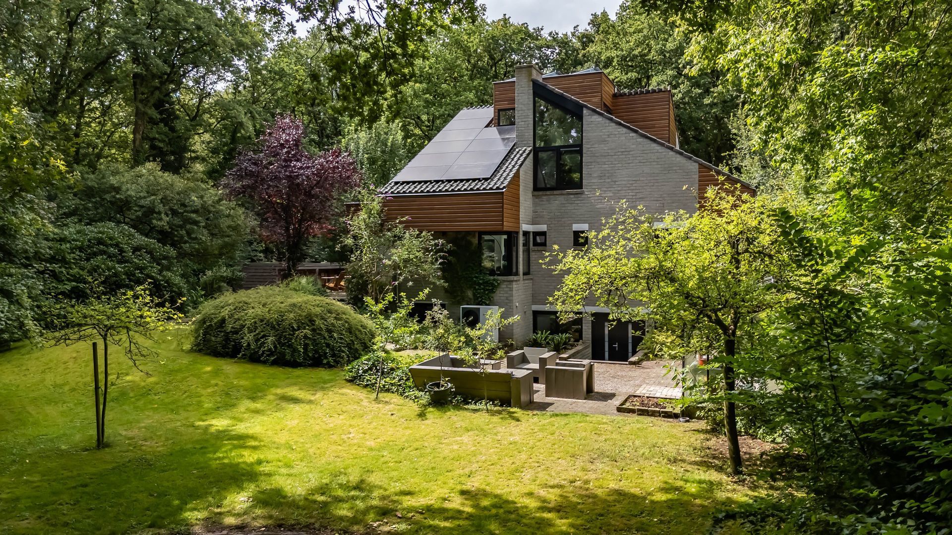 van Mentadalaan 21, Rolde foto-3