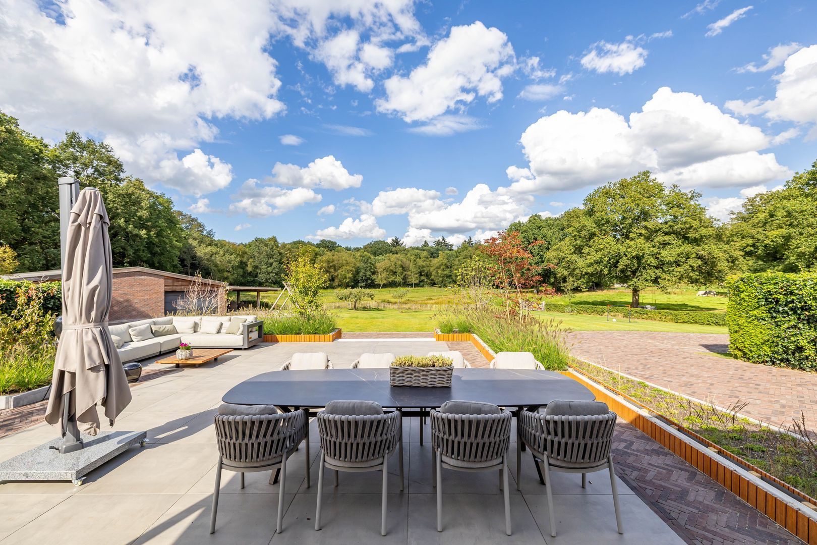 Hoofdweg 11, Zeegse foto-2