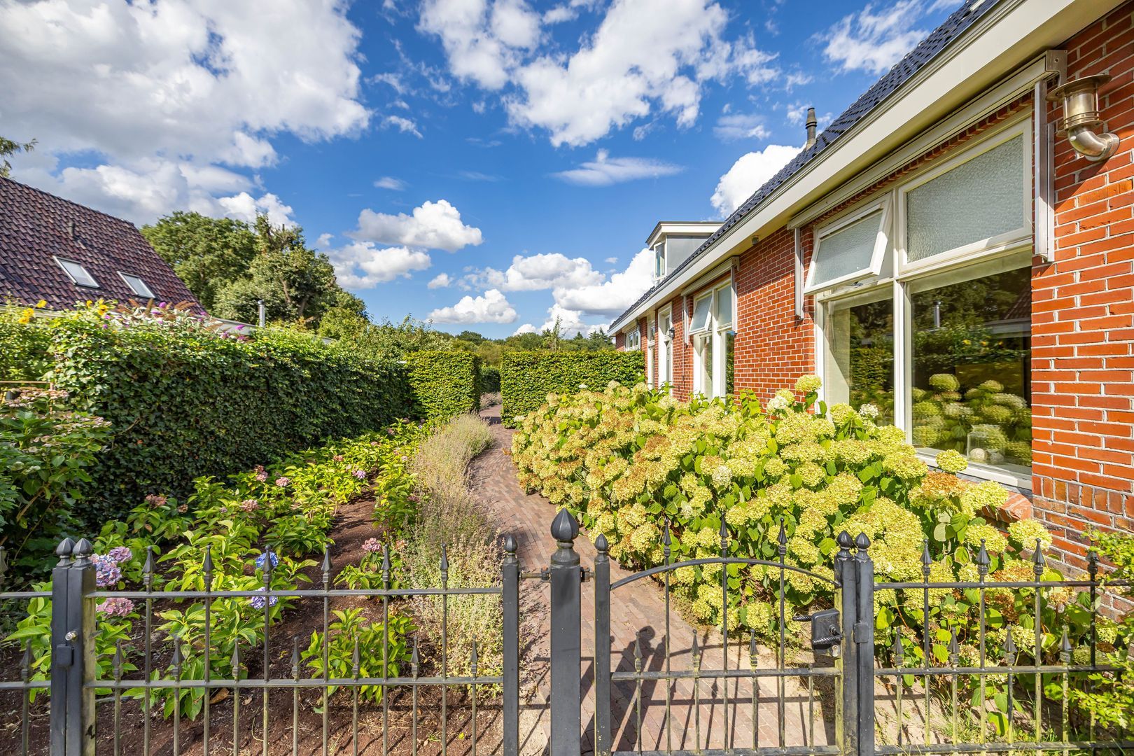 Hoofdweg 11, Zeegse foto-4