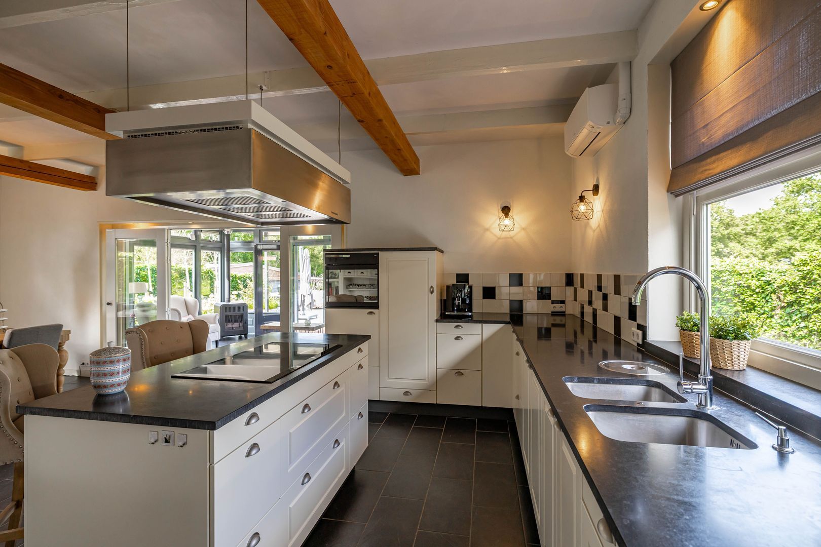 Hoofdweg 11, Zeegse foto-23